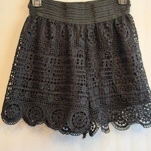 Zara Juniors Black Lace‎ shorts Size L/XL